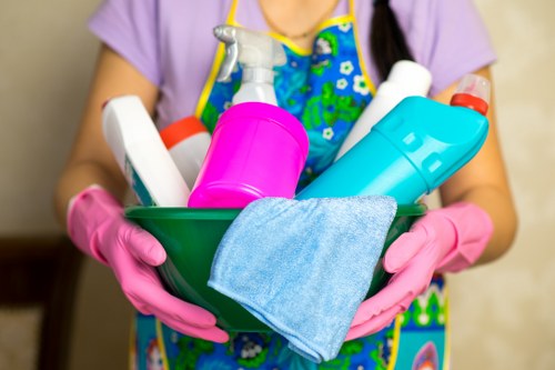 Professional move in cleaning for an NW8 apartment kitchen