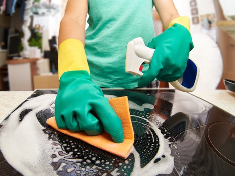 Risk assessment and safe working procedures for carpet cleaners